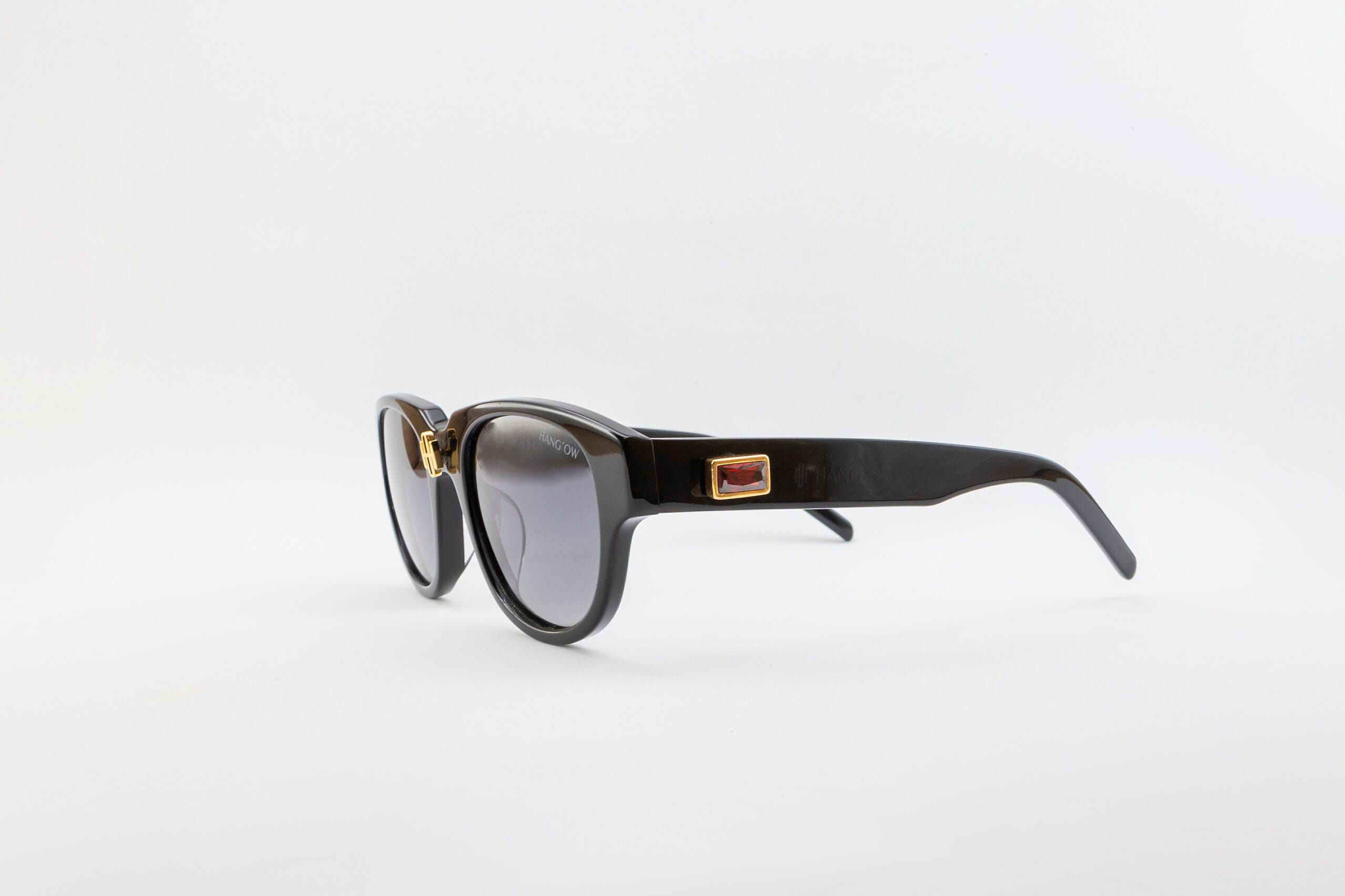 Sleek Black & Shiny Square Red/White - Imagen 2